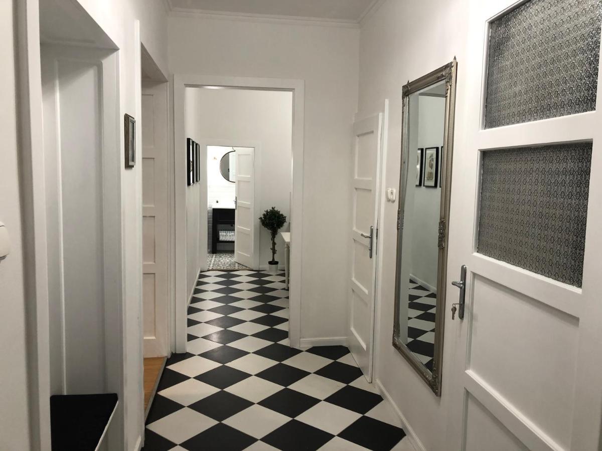 Margaréta Apartman Pécs Esterno foto