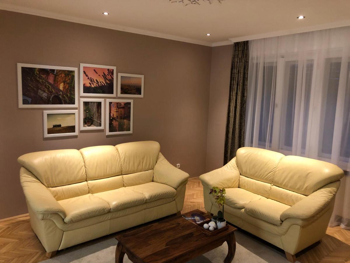 Margaréta Apartman Pécs Esterno foto